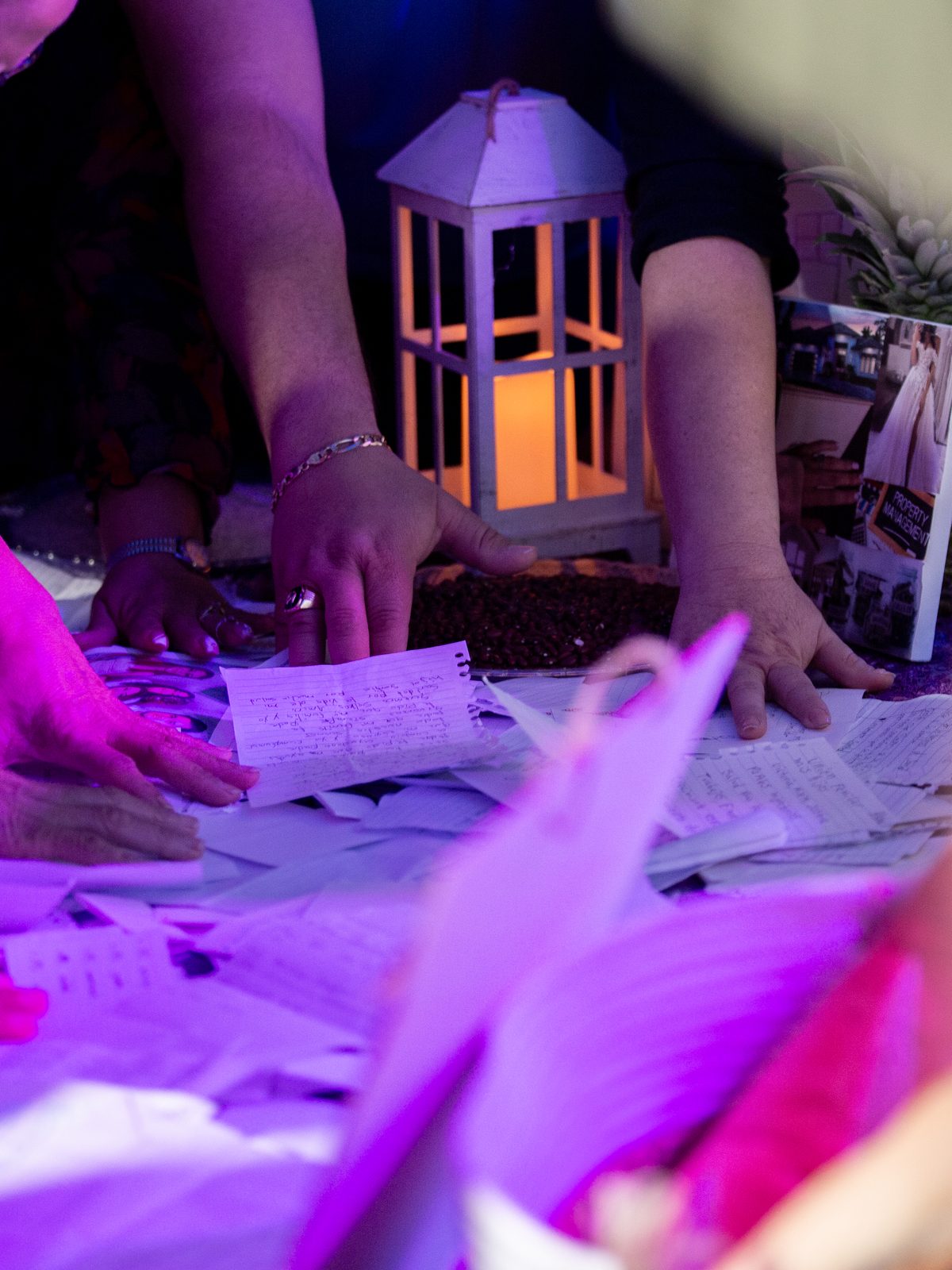 Peticiones de oración escritas durante la reunión